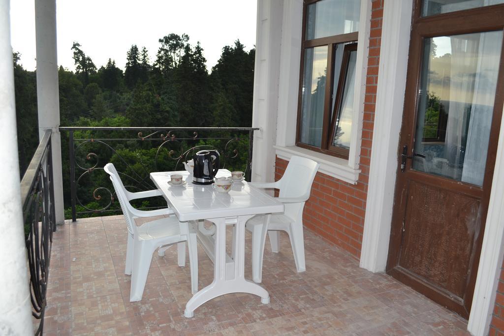 Sunny Hotel Batumi Makhinjauri Exterior foto